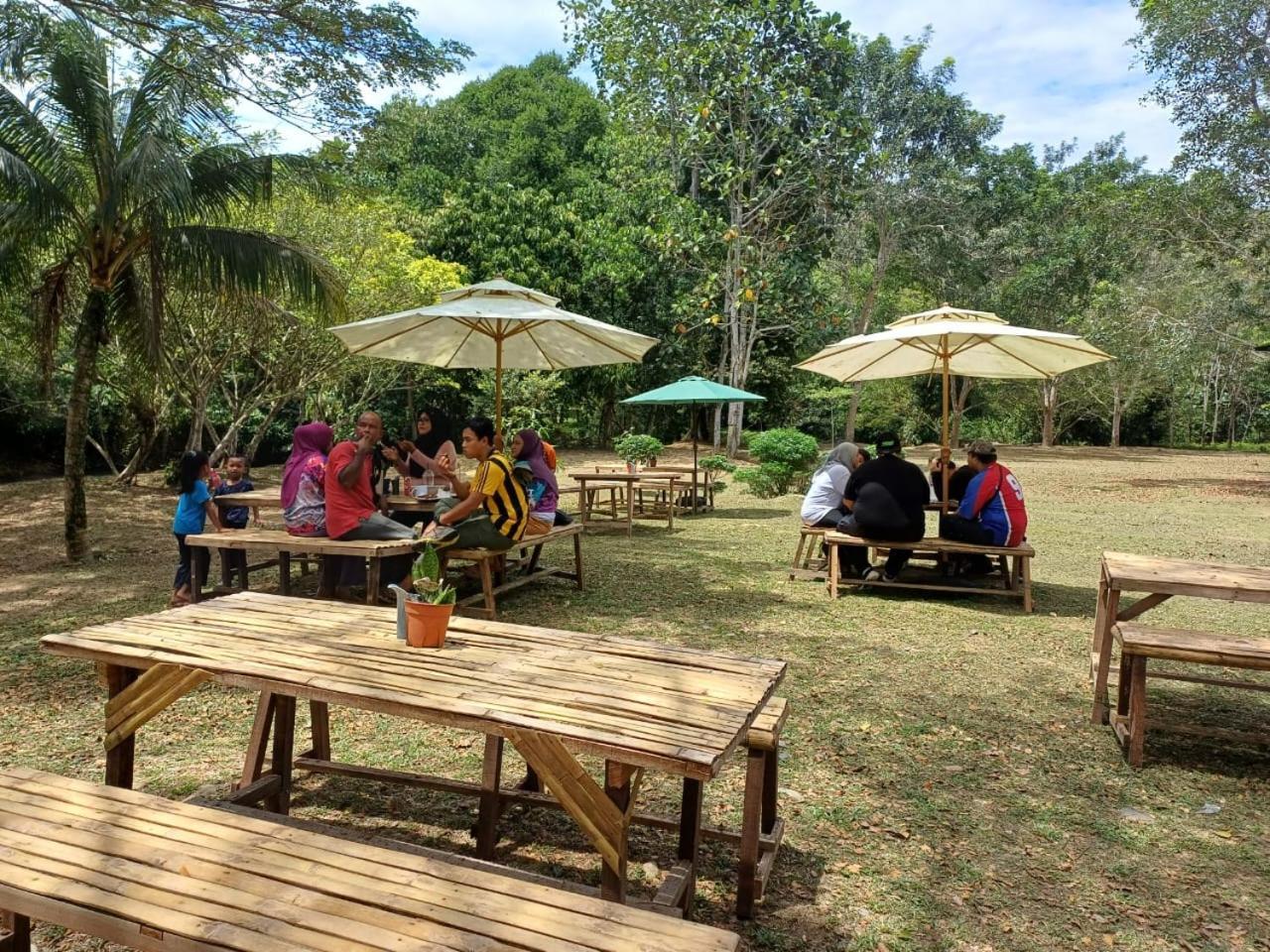 Lemuni Retreat & Training Centre - Kerling, Selangor Hotel ภายนอก รูปภาพ