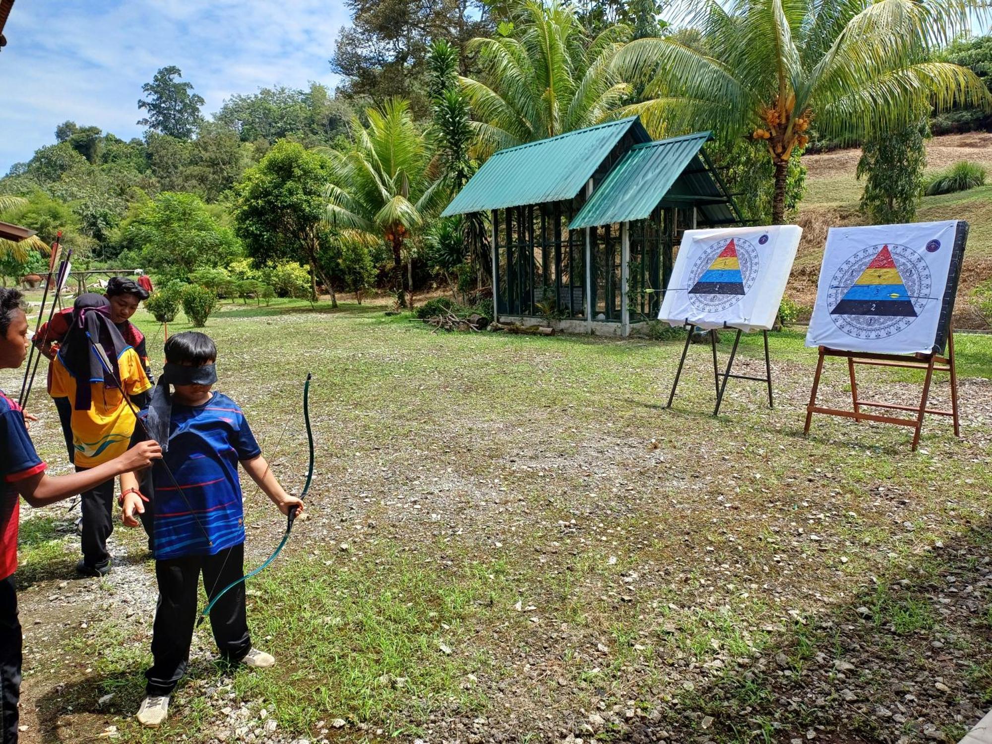 Lemuni Retreat & Training Centre - Kerling, Selangor Hotel ภายนอก รูปภาพ