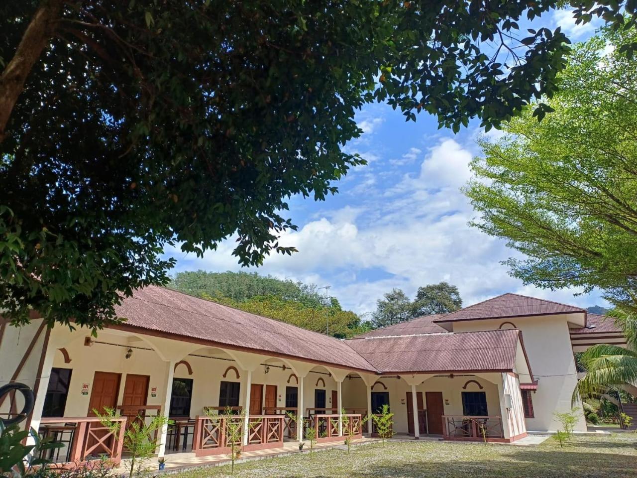 Lemuni Retreat & Training Centre - Kerling, Selangor Hotel ภายนอก รูปภาพ