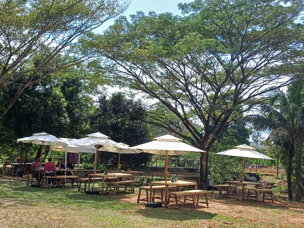 Lemuni Retreat & Training Centre - Kerling, Selangor Hotel ภายนอก รูปภาพ
