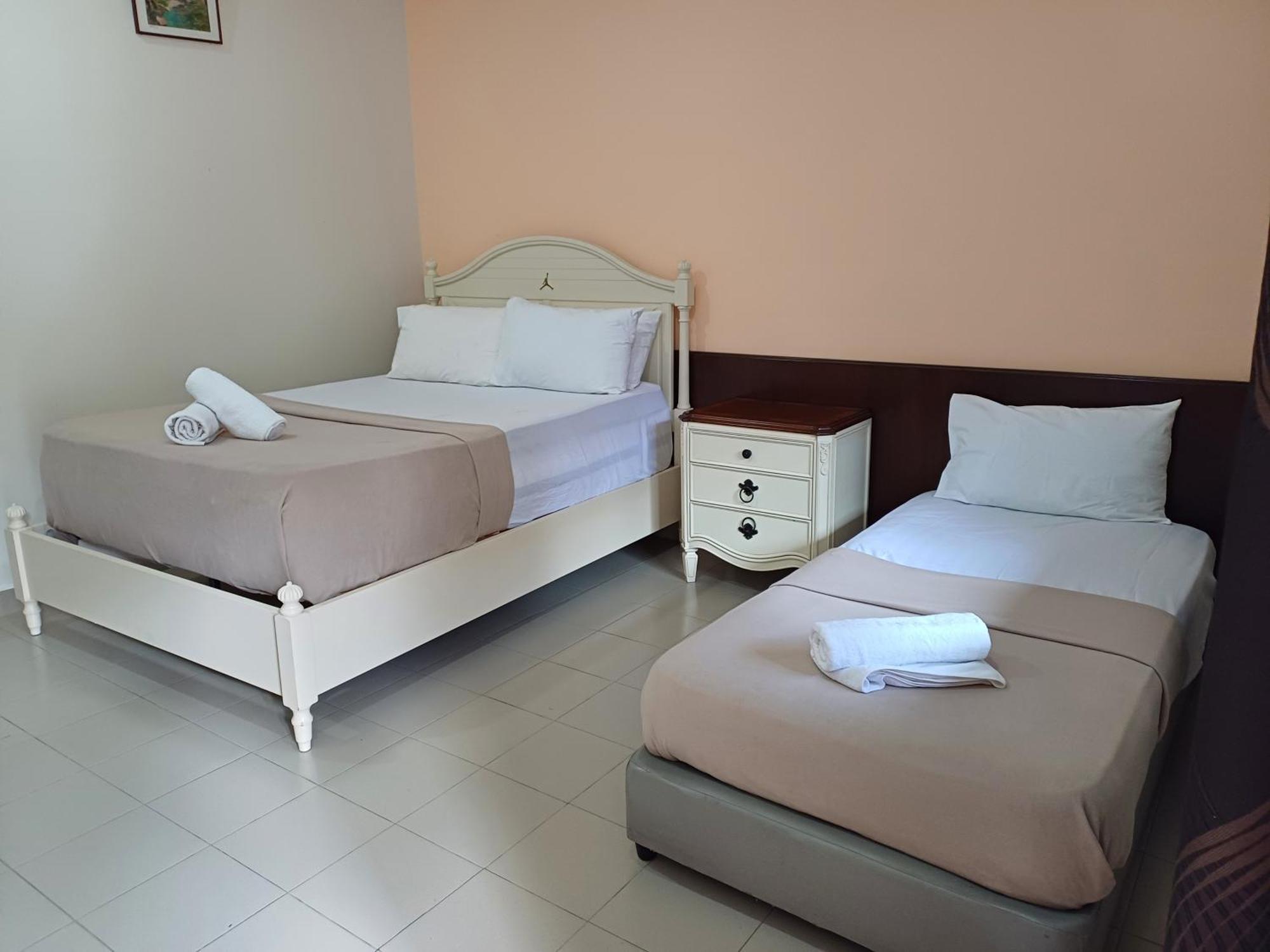 Lemuni Retreat & Training Centre - Kerling, Selangor Hotel ภายนอก รูปภาพ